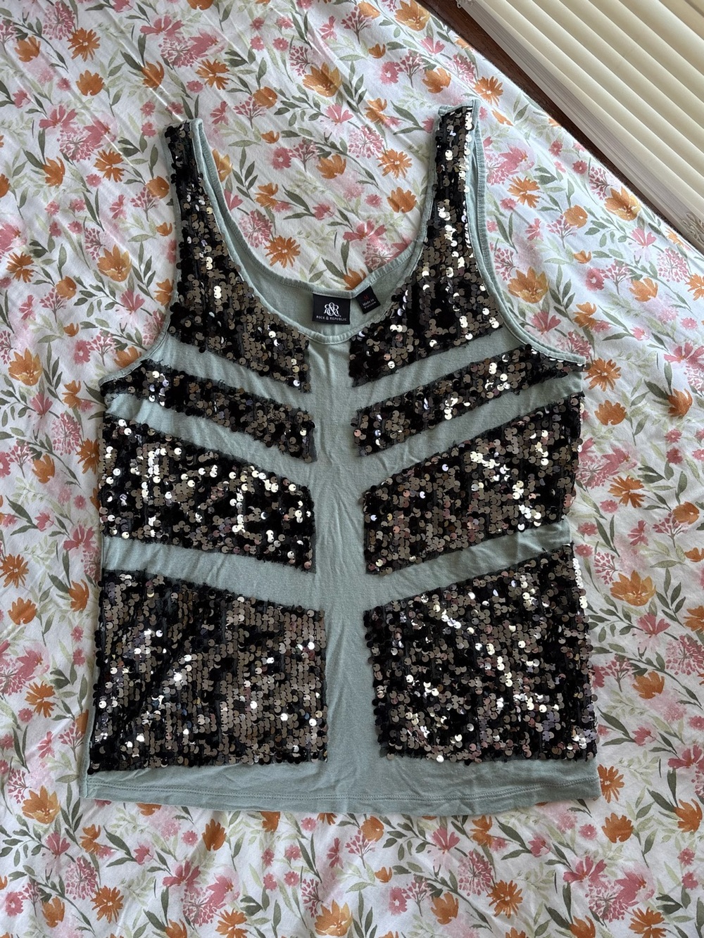 Rock & Republic Grey Tunic Y2K Tank Top Size M Sequins